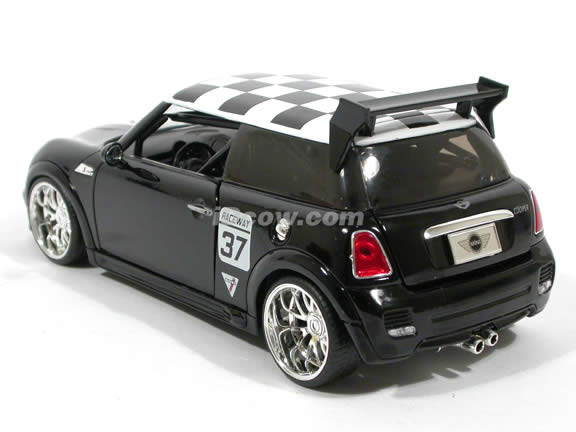 2007 Mini Cooper S diecast model car 1:24 scale die cast by Jada Toys - Black Racing