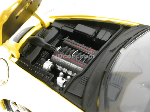 2008 Chevrolet Corvette ZHZ diecast model car 1:24 scale die cast by Greenlight - Yellow 50209