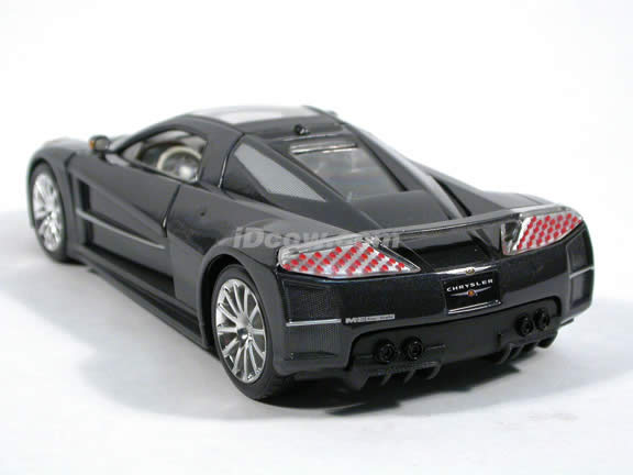 2005 Chrysler ME FOUR TWELVE Concept diecast model car 1:24 scale die cast by Maisto - Gloss Platinum