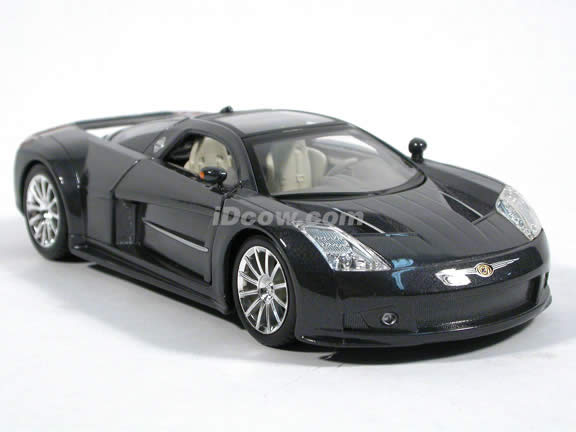 2005 Chrysler ME FOUR TWELVE Concept diecast model car 1:24 scale die cast by Maisto - Gloss Platinum