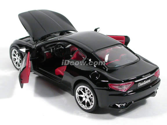 2008 Maserati Gran Turismo diecast model car 1:24 scale die cast by Bburago - Black