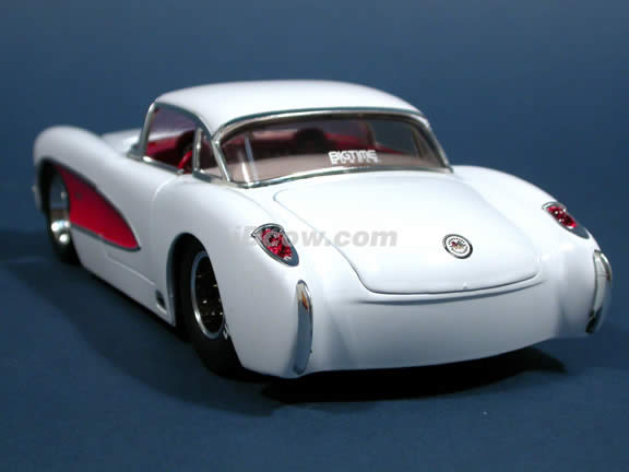 1957 Chevy Corvette diecast model car 1:24 scale die cast by Jada Toys - White 90934