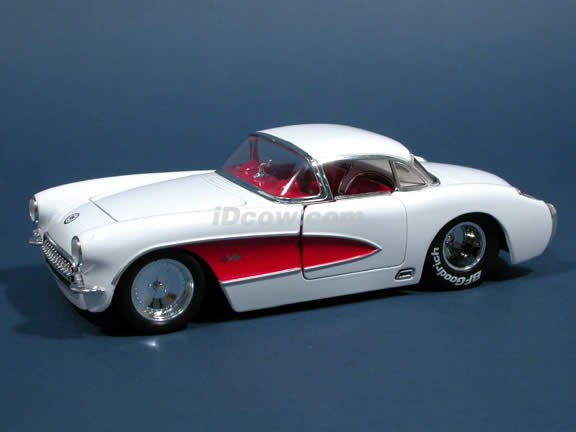 1957 Chevy Corvette diecast model car 1:24 scale die cast by Jada Toys - White 90934
