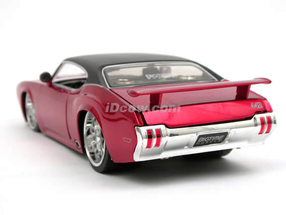 1970 Oldsmobile 442 diecast model car 1:24 scale die cast by Jada Toys - Metallic Red 90552