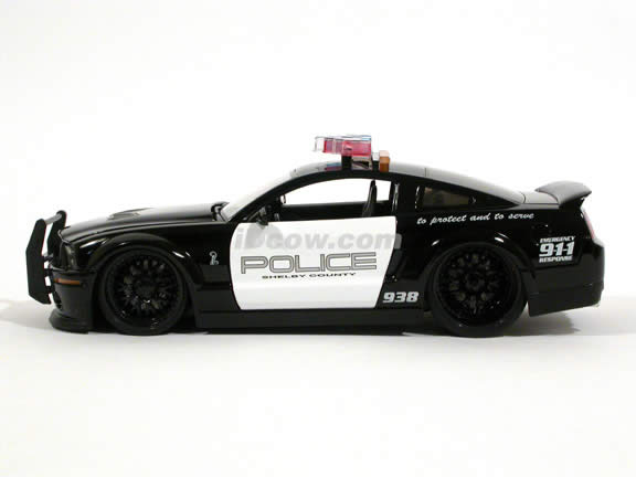 2007 Shelby GT-500 Police Car diecast model car 1:24 scale die cast by Jada Toys - 91836