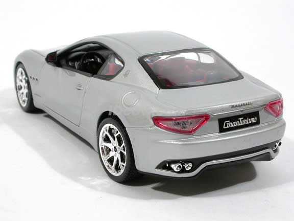 2008 Maserati Gran Turismo diecast model car 1:24 scale die cast by Bburago - Silver 24036