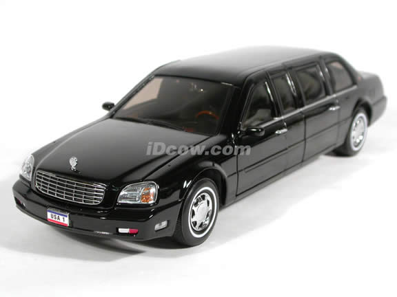 2001 Cadillac DeVille Presidential Limo diecast model car 1:24 scale die cast by Yat Ming