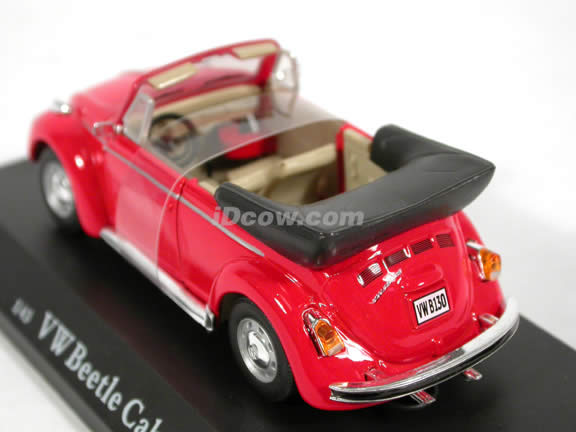 1970 Volkswagen Beetle Cabriolet diecast model car 1:43 scale die cast by Hongwell Cararama - Red