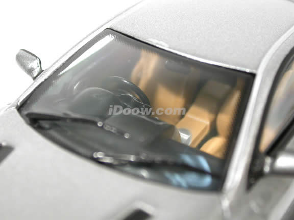 2002 Aston Martin Vanquish V12 diecast model car 1:43 scale die cast by ixo - Silver