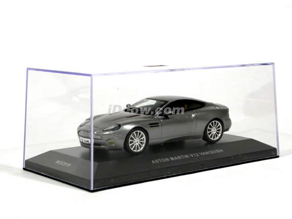2002 Aston Martin Vanquish V12 diecast model car 1:43 scale die cast by ixo - Silver