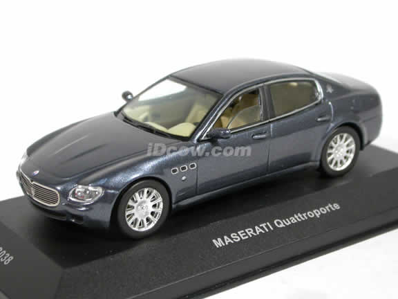 2004 Maserati Quattroporte diecast model car 1:43 scale die cast by ixo - Blue MOC038