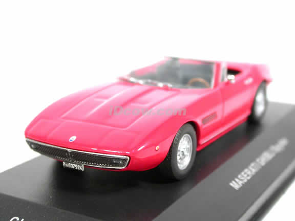 1971 Maserati Ghibli Spyder diecast model car 1:43 scale die cast by ixo - Red CLC052