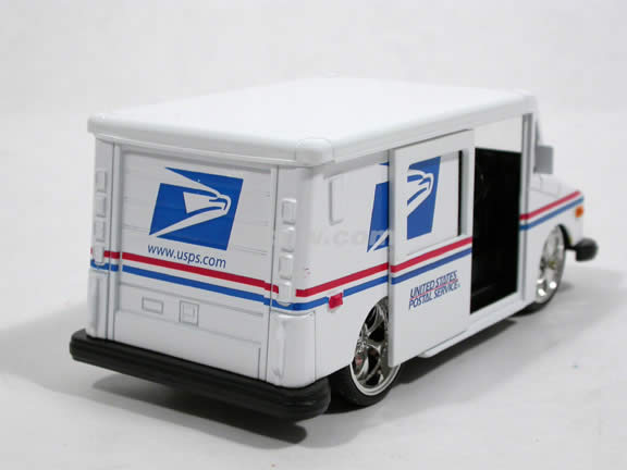 2007 US Postal Service Mail Truck diecast model Truck 1:32 scale die cast by Jada Toys - 91506