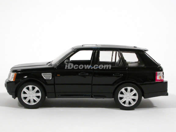 2006 Land Rover Range Rover Sport diecast model Car 1:32 scale die cast by Kinsmart - Black