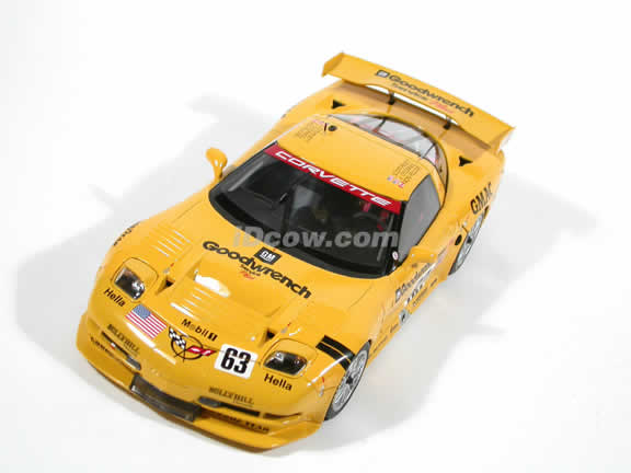 2001 Corvette C5-R 7.0 #63 Goodwrench - Le Mans diecast model car 1:18 scale by AUTOart