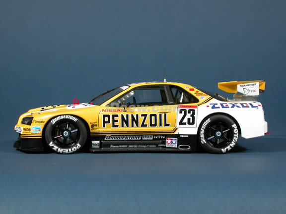 2001 Nissan Skyline GTR R34 JGTC #23 Pennzoil Nismo diecast model car 1:18 scale die cast by AUTOart