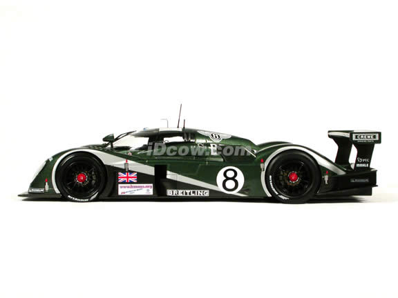 2003 Bentley Speed 8 diecast model car 1:18 scale Le Mans #8 by AUTOart