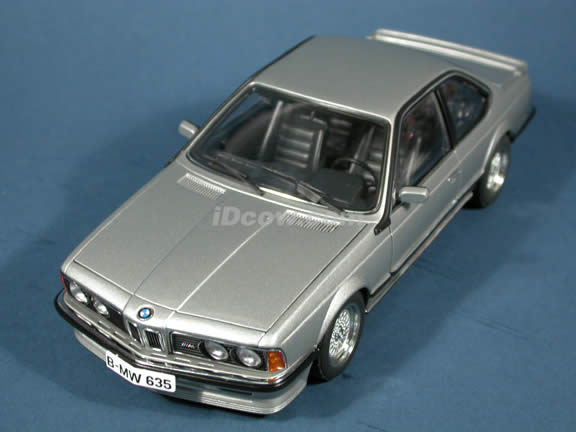 BMW M 635 CSI diecast model car 1:18 scale die cast by AUTOart - Silver