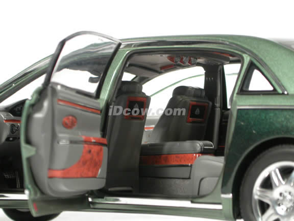 2004 Maybach 62 diecast model car 1:18 scale die cast by AUTOart - Mayba Ireland Green Middle / Ireland Green Dark