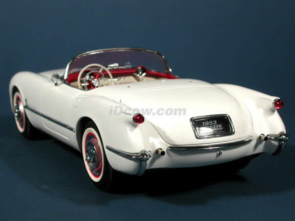 1953 Chevrolet Corvette diecast model car 1:18 scale die cast by AUTOart - Polo White