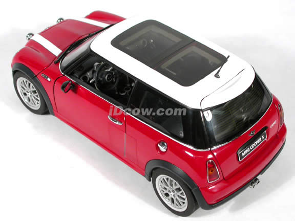 2003 Mini Cooper S Optional Kit diecast model car 1:18 scale die cast by AUTOart - Red