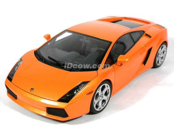 2004 Lamborghini Gallardo diecast model car 1:18 scale die cast by AUTOart - Orange