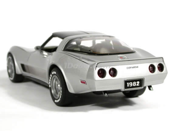 1982 Chevy Corvette diecast model car 1:18 scale die cast by AUTOart - Silver