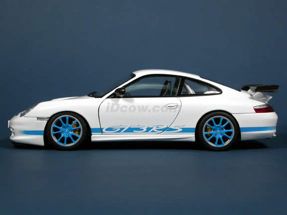 2004 Porsche 911 GT3 RS diecast model car 1:18 scale die cast by AUTOart - White with Blue Stripe