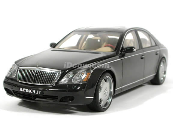 2004 Maybach 57 diecast model car 1:18 scale with 22
