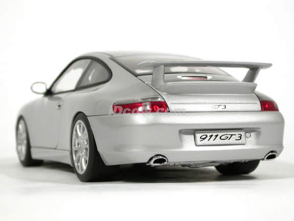 2003 Porsche 911 (996) GT3 diecast model car 1:18 scale die cast by AUTOart - Silver
