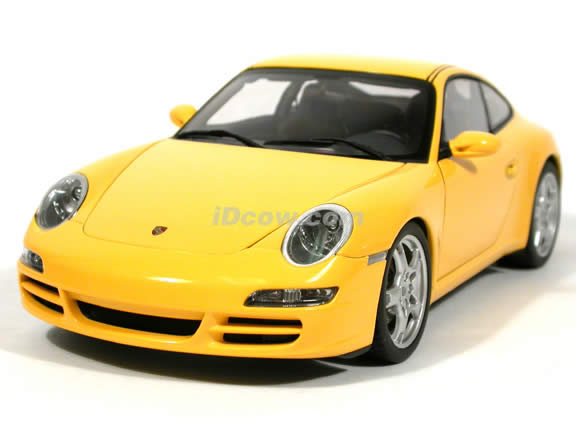 2005 Porsche 911 Carrera S diecast model car 1:18 scale Type 997 by AUTOart - Yellow