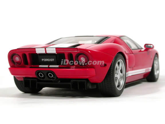 2005 Ford GT diecast model car 1:18 scale die cast by AUTOart - Red