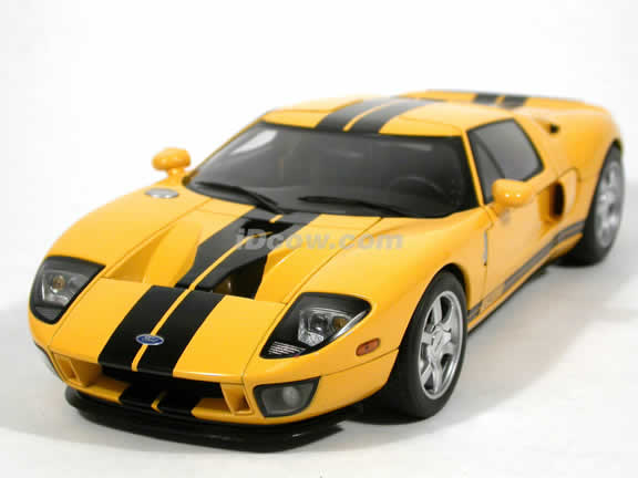 2005 Ford GT diecast model car 1:18 scale die cast by AUTOart - Yellow