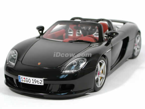 2005 Porsche Carrera GT diecast model car 1:18 scale die cast by AUTOart - Black