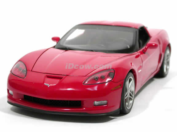 2005 Chevrolet Corvette Z06 diecast model car 1:18 scale die cast by AUTOart - Limited Edition Red 71231