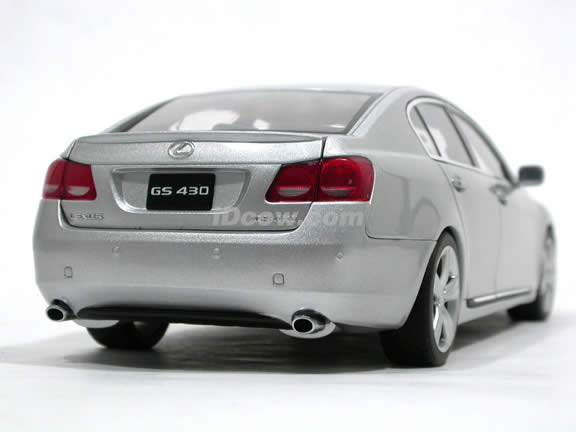 2006 Lexus GS430 diecast model car 1:18 scale die cast by AUTOart - Silver 78801