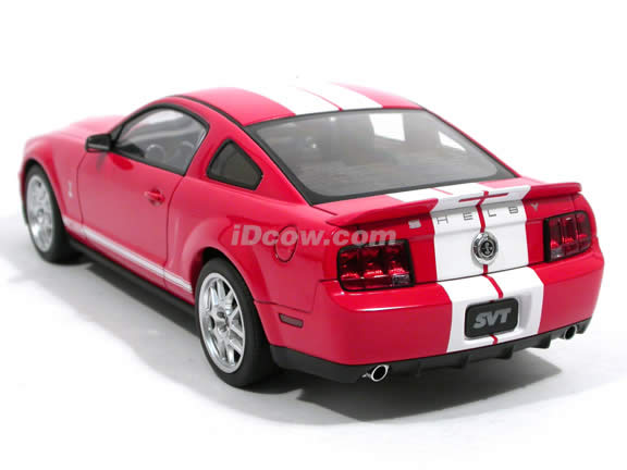 2005 Shelby GT500 diecast model car 1:18 scale die cast by AUTOart - Red 73053