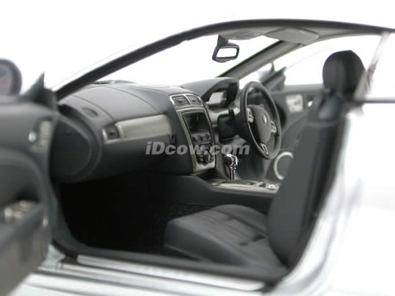 2006 Jaguar XK diecast model car 1:18 scale die cast by AUTOart - Silver 73631