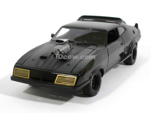Mad Max 2 The Road Warrior Interceptor diecast model car 1:18 scale by AUTOart - 72745