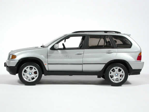 BMW X5 4.4i diecast model car 1:18 die cast by Anson - Silver