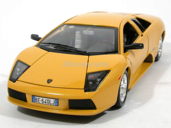 2002 Lamborghini Murcielago diecast model car 1:18 scale die cast by Bburago - Yellow 1812022