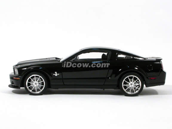 WOW EXTREMELY RARE Shelby GT500KR Knight Rider 08 Black 1:18 Shelby Collectibles