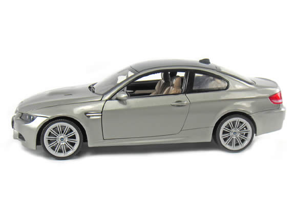 2009 BMW M3 diecast model car 1:18 die cast by Motor Max - Silver 73182