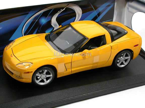 2005 Chevrolet Corvette diecast model car 1:18 scale die cast by Maisto - Yellow