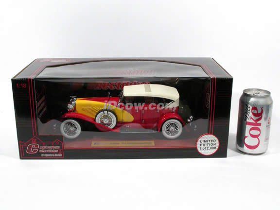 1934 Duesenberg diecast model car 1:18 scale die cast by Signature Models - Red Yellow