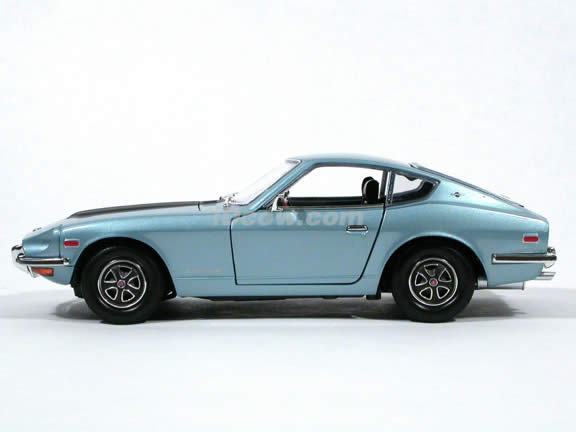 1970 Datsun 240Z diecast model car 1:18 scale die cast by Yat Ming - Light Blue Metallic