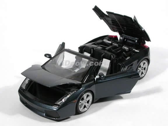 2006 Lamborghini Gallardo diecast model car 1:18 scale spyder by Bburago - Black Spyder
