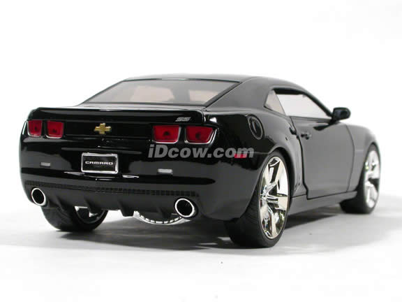 2010 Chevy Camaro SS diecast model car 1:18 scale die cast by Jada Toys - Black