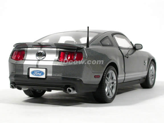 2010 Ford Shelby Mustang GT500 diecast model car 1:18 die cast by Shelby Collectibles - Metallic Grey