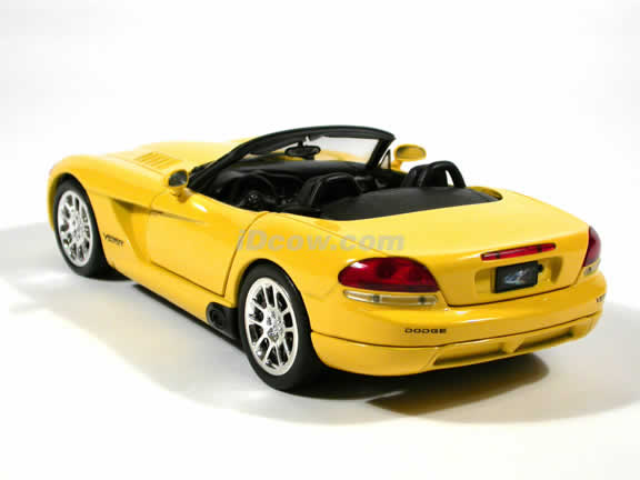 2003 Dodge Viper diecast model car 